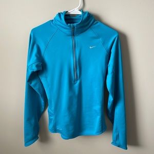 Nike womens small 1/2 zip hoodie
